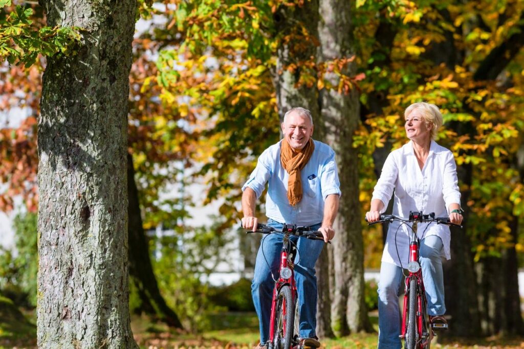 couple riding bikes